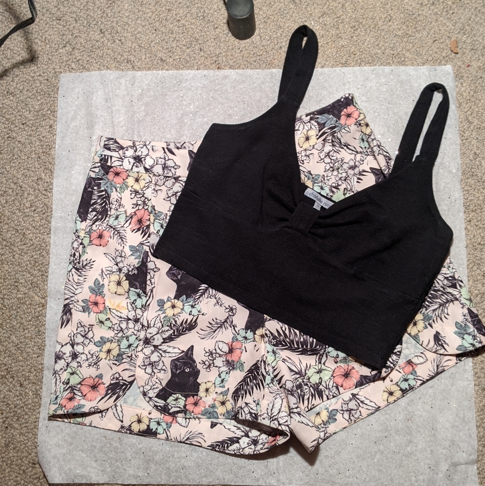 High waist black cat short & black crop top bundle